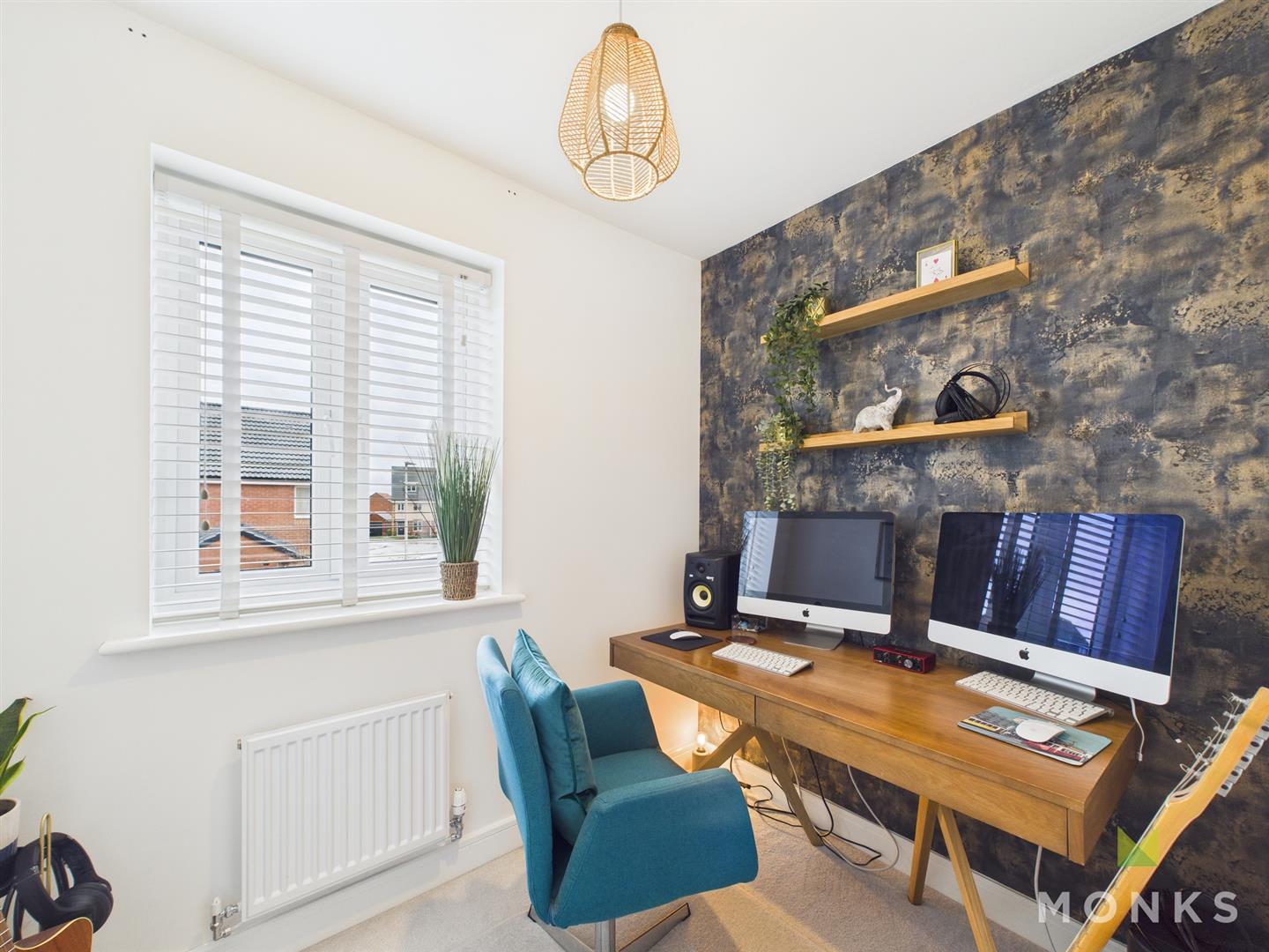 148 Holland Drive, Shrewsbury, SY2 5US For Sale